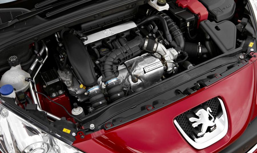  Peugeot 308 GT THP 175 2008 года  (фото 31 из 63)
